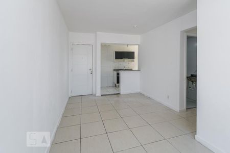 Sala de apartamento à venda com 3 quartos, 60m² em Vaz Lobo, Rio de Janeiro