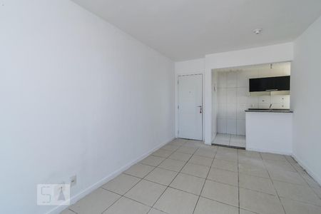 Sala de apartamento à venda com 3 quartos, 60m² em Vaz Lobo, Rio de Janeiro