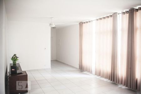 Sala de apartamento à venda com 3 quartos, 123m² em Higienópolis, São Paulo