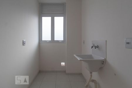 Cozinha e Área de Serviço de apartamento à venda com 2 quartos, 48m² em Jardim Cirino, Osasco