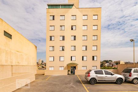 Apartamento à venda com 94m², 3 quartos e 1 vaga Apartamento à venda com 94m², 3 quartos e 1 vagaFachada