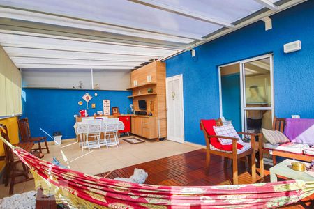 Apartamento à venda com 94m², 3 quartos e 1 vaga Apartamento à venda com 94m², 3 quartos e 1 vagaCobertura