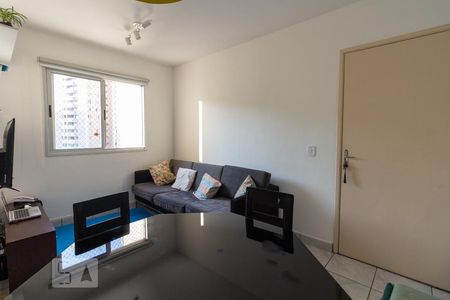 Sala de apartamento à venda com 2 quartos, 45m² em Jardim Celeste, São Paulo