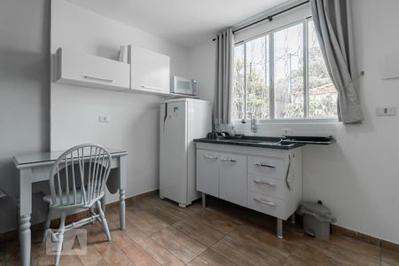 Quarto/Cozinha de kitnet/studio para alugar com 1 quarto, 26m² em Jardim Brasil (zona Sul), São Paulo