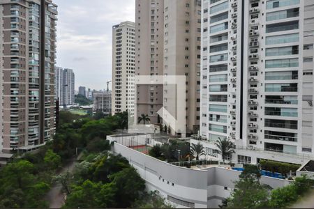 Vista de apartamento à venda com 2 quartos, 77m² em Jardim Fonte do Morumbi, São Paulo