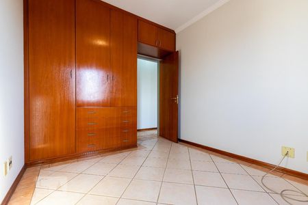 Quarto 2 de apartamento para alugar com 2 quartos, 70m² em Vila João Jorge, Campinas