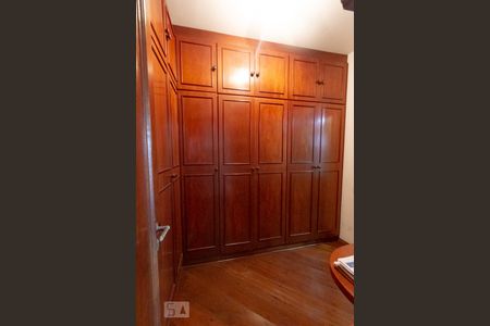 Closet da suíte 1 de apartamento à venda com 4 quartos, 242m² em Vila Zelina, São Paulo