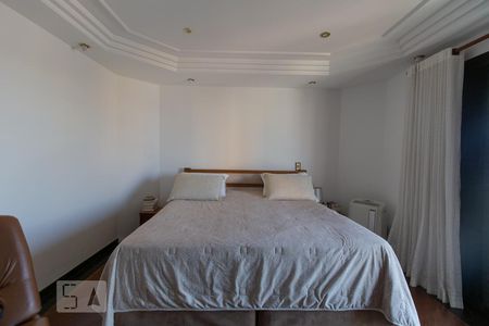 Suíte 1 de apartamento à venda com 4 quartos, 242m² em Vila Zelina, São Paulo