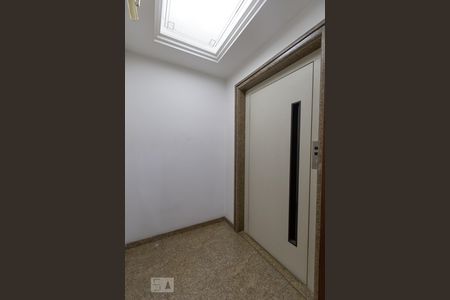 Entrada principal de apartamento à venda com 4 quartos, 242m² em Vila Zelina, São Paulo