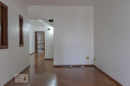 Sala 1 de casa à venda com 3 quartos, 240m² em Cambuci, São Paulo