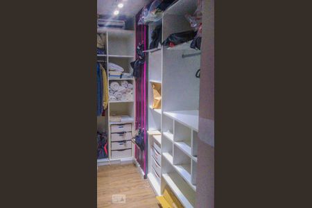 Closet de apartamento à venda com 2 quartos, 64m² em Cristal, Porto Alegre