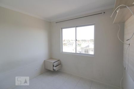 Quarto 1 de apartamento para alugar com 3 quartos, 88m² em Pinheirinho, Curitiba