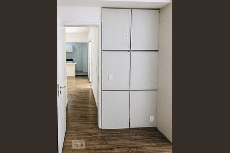 Suíte 1 de apartamento para alugar com 2 quartos, 79m² em Empresarial 18 do Forte, Barueri