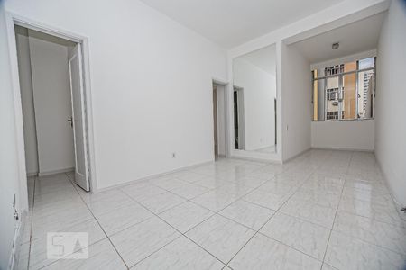 Sala de apartamento para alugar com 2 quartos, 70m² em Icaraí, Niterói