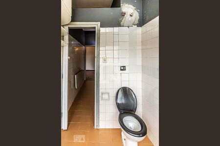 Banheiro de apartamento para alugar com 1 quarto, 38m² em República, São Paulo