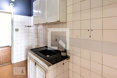 Cozinha de apartamento para alugar com 1 quarto, 38m² em República, São Paulo