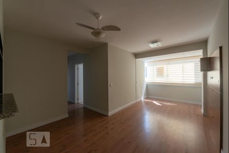 Sala de apartamento para alugar com 3 quartos, 87m² em Estreito, Florianópolis