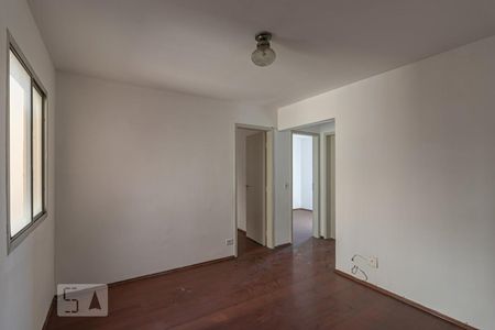 Sala de apartamento para alugar com 2 quartos, 44m² em Parada Xv de Novembro, São Paulo