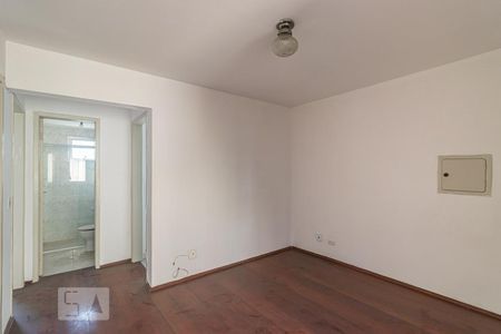 Sala de apartamento para alugar com 2 quartos, 44m² em Parada Xv de Novembro, São Paulo