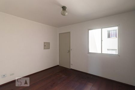 Sala de apartamento para alugar com 2 quartos, 44m² em Parada Xv de Novembro, São Paulo