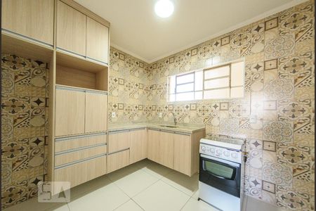 Cozinha de apartamento para alugar com 1 quarto, 50m² em Bosque, Campinas