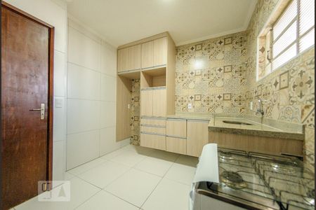 Cozinha de apartamento para alugar com 1 quarto, 50m² em Bosque, Campinas