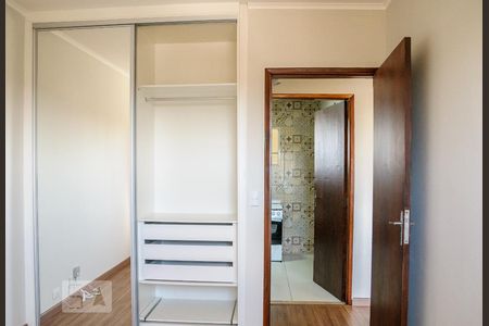 Quarto- Armário de apartamento para alugar com 1 quarto, 50m² em Bosque, Campinas