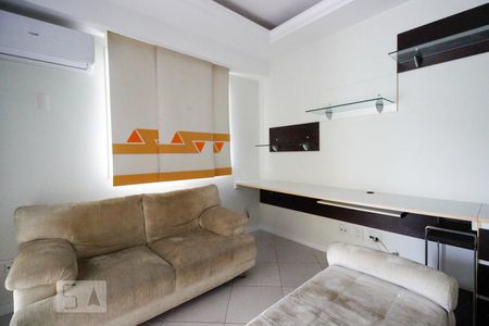 Sala de TV de apartamento para alugar com 3 quartos, 95m² em Recreio dos Bandeirantes, Rio de Janeiro