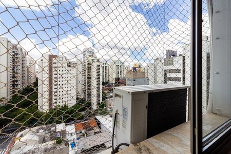 Vista de apartamento à venda com 2 quartos, 70m² em Indianópolis, São Paulo