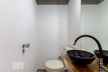 Lavabo de apartamento à venda com 2 quartos, 70m² em Indianópolis, São Paulo