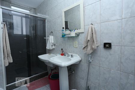 Banheiro de apartamento à venda com 1 quarto, 50m² em Copacabana, Rio de Janeiro