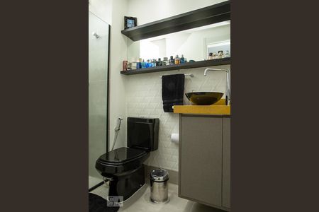 Banheiro de kitnet/studio à venda com 1 quarto, 48m² em Centro, São Paulo