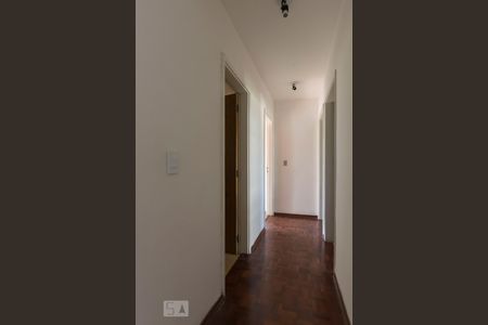 Corredor de apartamento para alugar com 3 quartos, 100m² em Vila Mariana, São Paulo