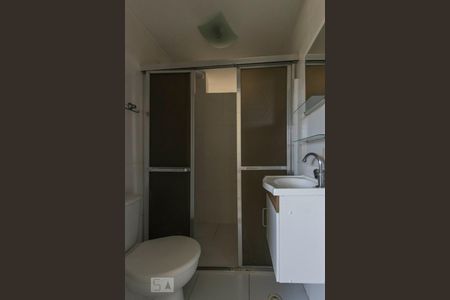 Banheiro de apartamento à venda com 2 quartos, 50m² em Vila Moinho Velho, São Paulo