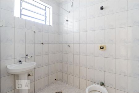 Banheiro de apartamento para alugar com 2 quartos, 60m² em Piraporinha, Diadema