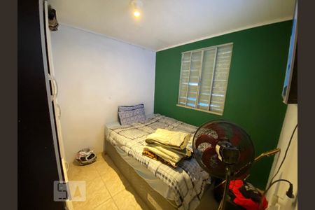 Dormitório 2 de casa à venda com 2 quartos, 30m² em Feitoria, São Leopoldo