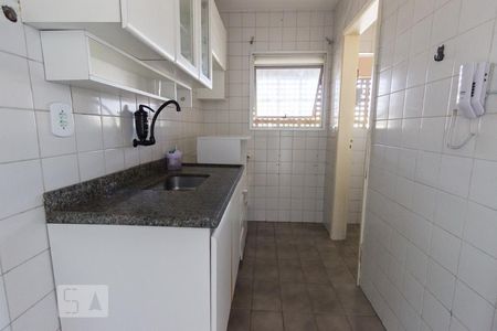 Cozinha de apartamento para alugar com 2 quartos, 55m² em Jardim Peri, São Paulo