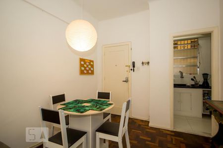 Sala de apartamento para alugar com 1 quarto, 45m² em Copacabana, Rio de Janeiro