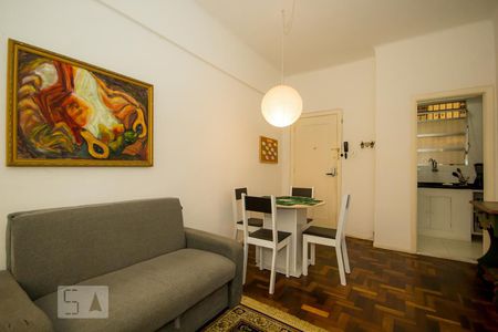 Sala de apartamento para alugar com 1 quarto, 45m² em Copacabana, Rio de Janeiro