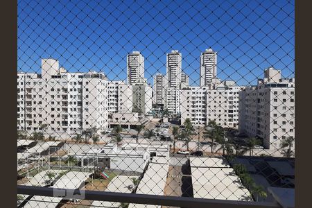 Vista de apartamento para alugar com 2 quartos, 55m² em Setor Negrão de Lima, Goiânia