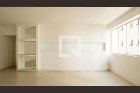 Sala de apartamento para alugar com 2 quartos, 115m² em Cerqueira César, São Paulo