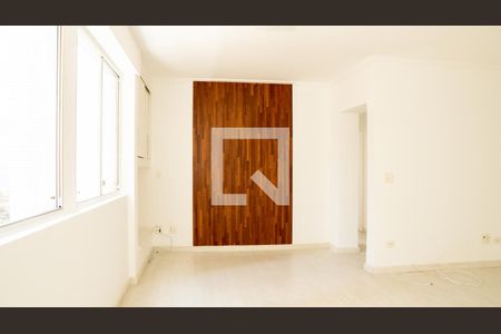 Sala de apartamento para alugar com 2 quartos, 115m² em Cerqueira César, São Paulo