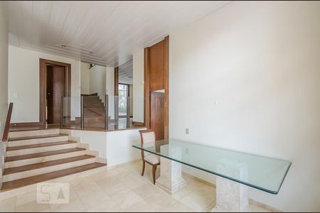 Sala 1 de casa à venda com 5 quartos, 450m² em Belvedere, Belo Horizonte