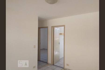 Sala de apartamento para alugar com 2 quartos, 50m² em Vila Santana, São Paulo
