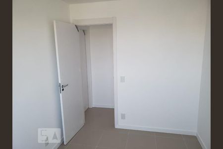 Quarto 1 de apartamento para alugar com 2 quartos, 64m² em Jacarepaguá, Rio de Janeiro