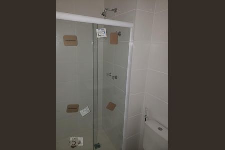 Banheiro Social de apartamento para alugar com 2 quartos, 64m² em Jacarepaguá, Rio de Janeiro