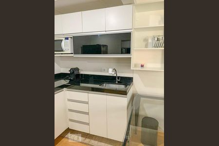 Cozinha de kitnet/studio para alugar com 1 quarto, 30m² em Jardim Paulista, São Paulo