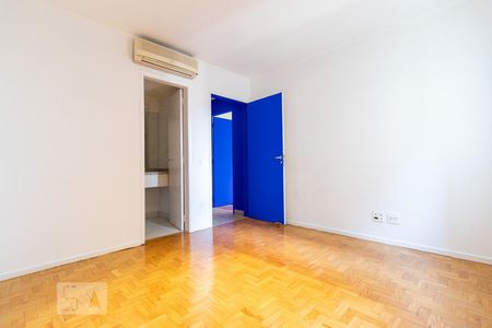 Suíte 1 de apartamento à venda com 2 quartos, 146m² em Vila Madalena, São Paulo