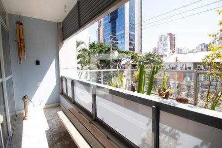 Varanda de apartamento à venda com 2 quartos, 130m² em Pinheiros, São Paulo