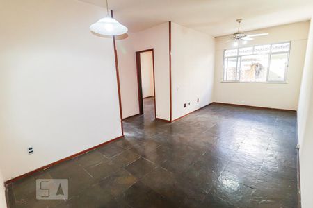 Sala de apartamento para alugar com 3 quartos, 70m² em Tanque, Rio de Janeiro